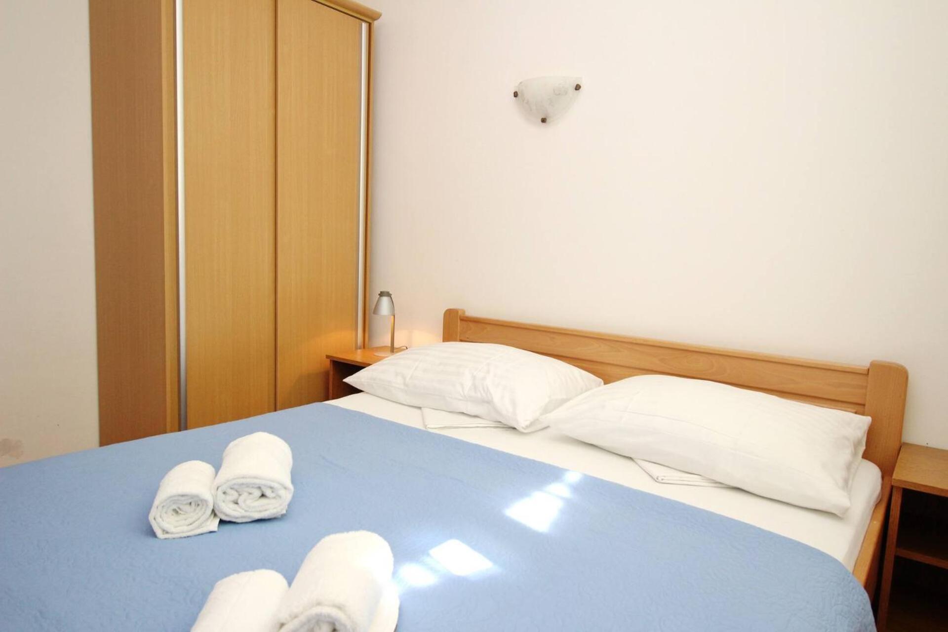 Apartments Knezevic Baska  Ngoại thất bức ảnh