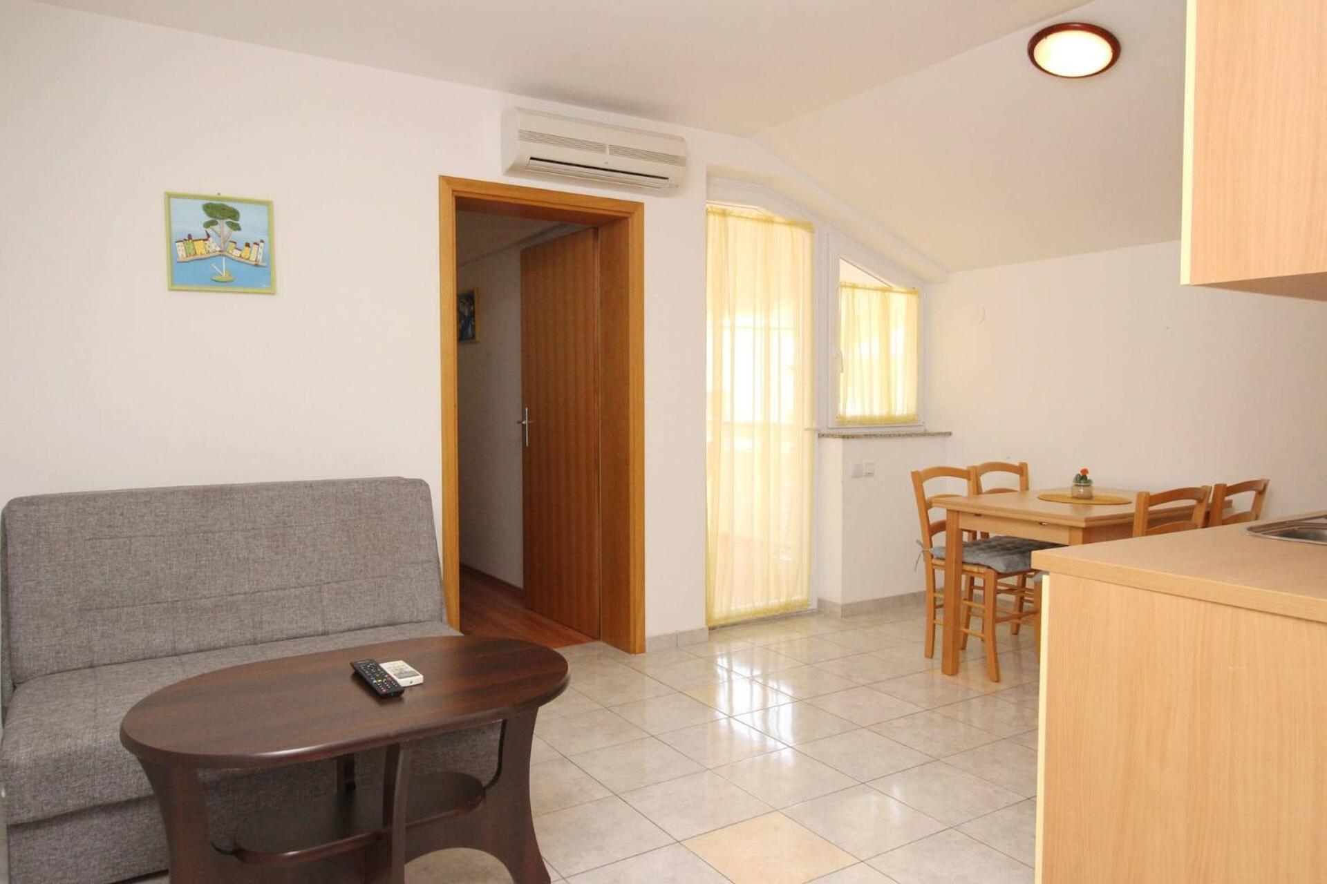 Apartments Knezevic Baska  Ngoại thất bức ảnh