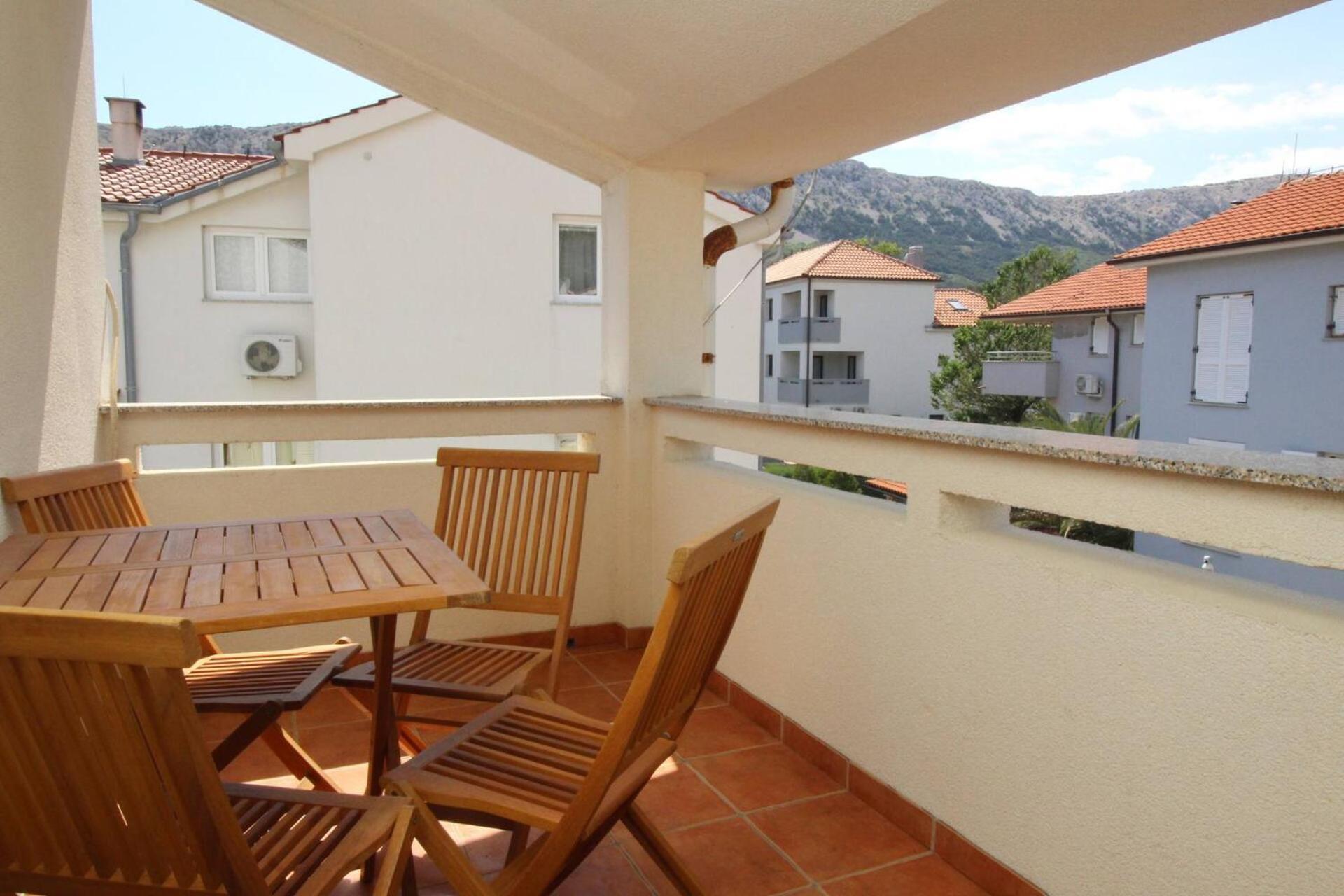 Apartments Knezevic Baska  Ngoại thất bức ảnh